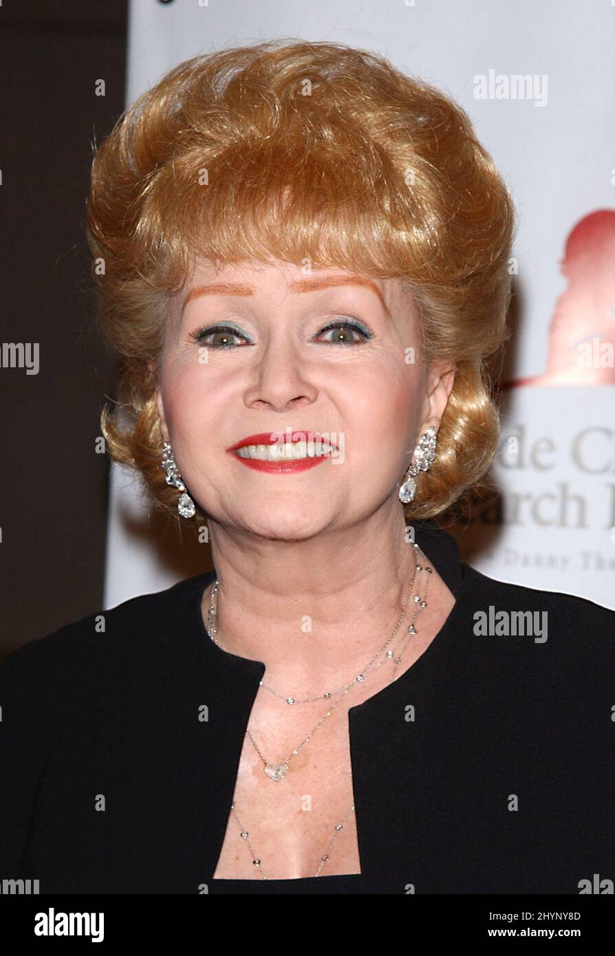 DEBBIE REYNOLDS ATTENDS THE 2nd ANNUAL 'RUNWAY FOR LIFE' CELEBRITY FASHION SHOW, BENEFITING ST. JUDE CHILDREN'S RESEARCH HOSPITAL, IN BEVERLY HILLS. PICTURE: UK PRESS Stock Photo