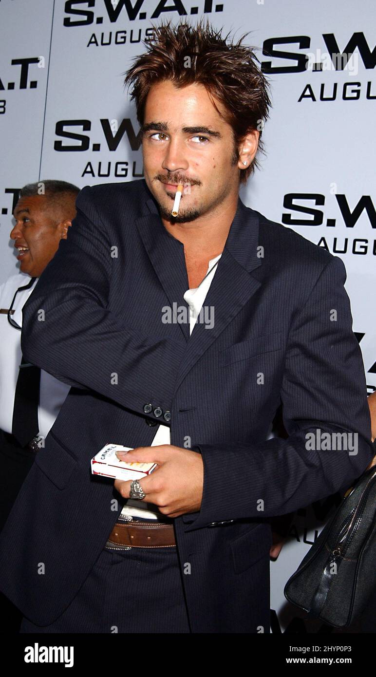 Celebrity film 1 2 half length smoking colin farrell hi-res stock  photography and images