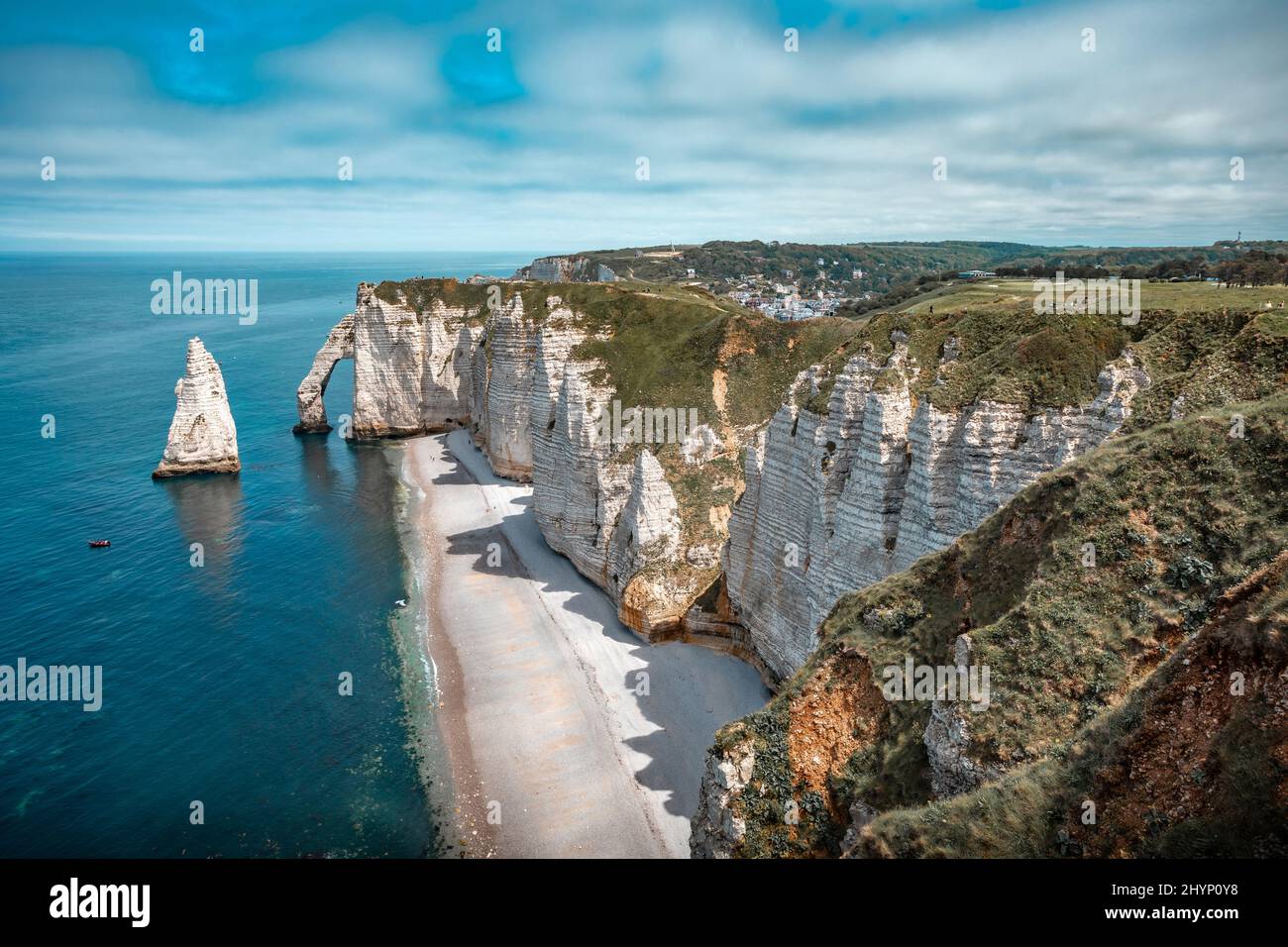 The cliffs of Etretat on the Normandy coast, France Stock Photo - Alamy