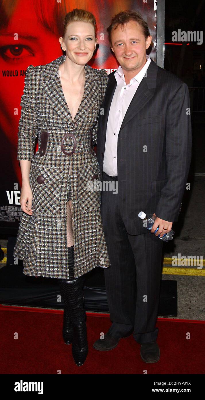 CATE BLANCHETT & HUSBAND ANDREW UPTON ATTEND 'VERONICA GUERIN' FILM PREMIERE IN CALIFORNIA. PICTURE: UK PRESS Stock Photo
