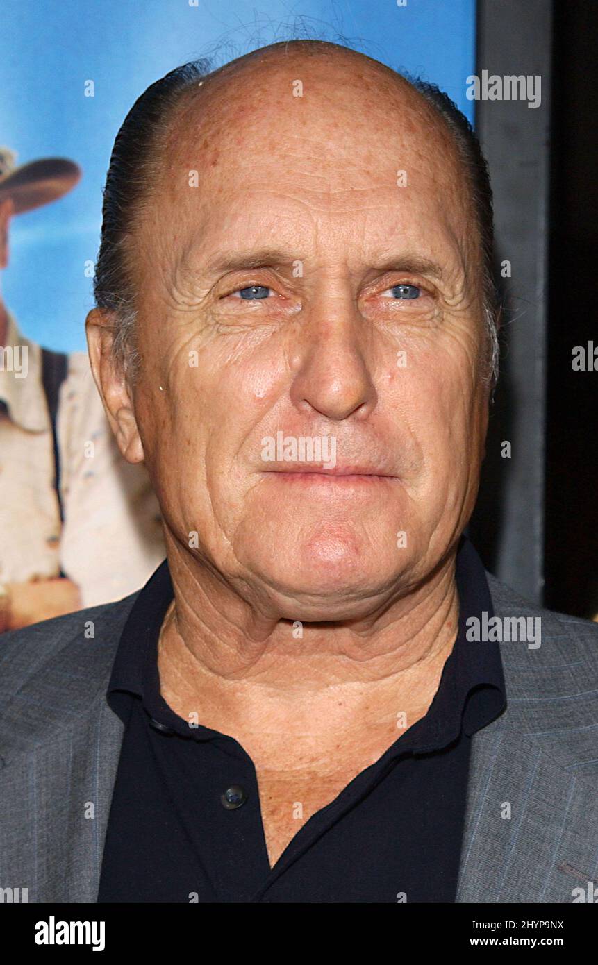 ROBERT DUVALL ATTENDS THE 'SECONDHAND LIONS' FILM PREMIERE IN