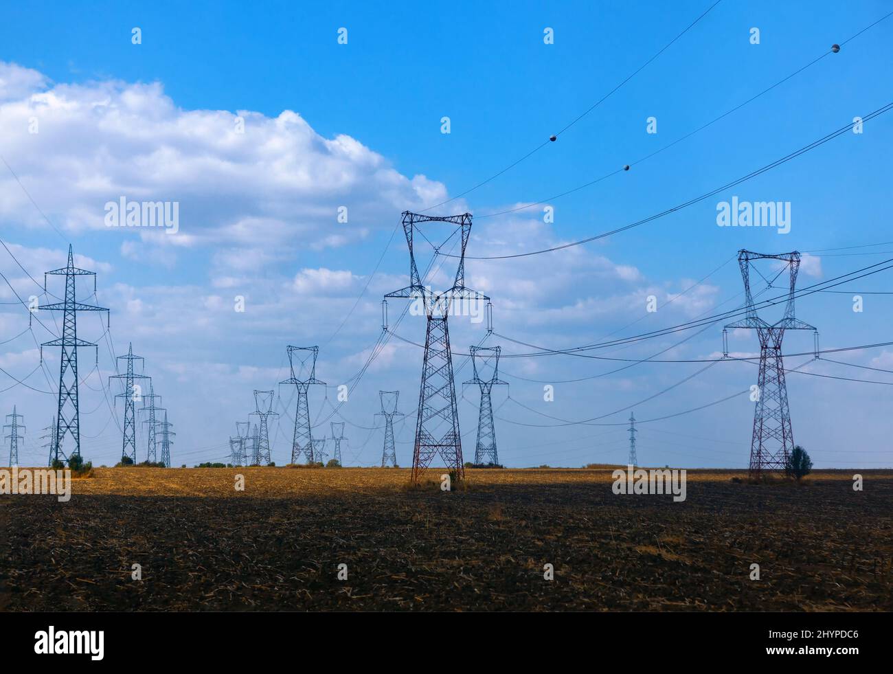 Deliver electricity hires stock photography and images Alamy