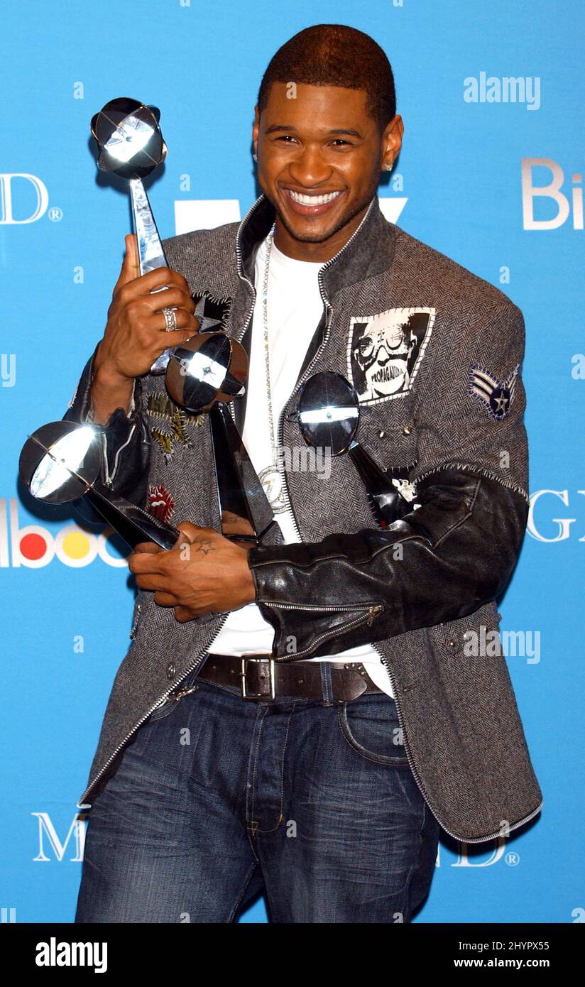 Usher attends the 'Billboard Music Awards 2004' at The MGM Grand Hotel