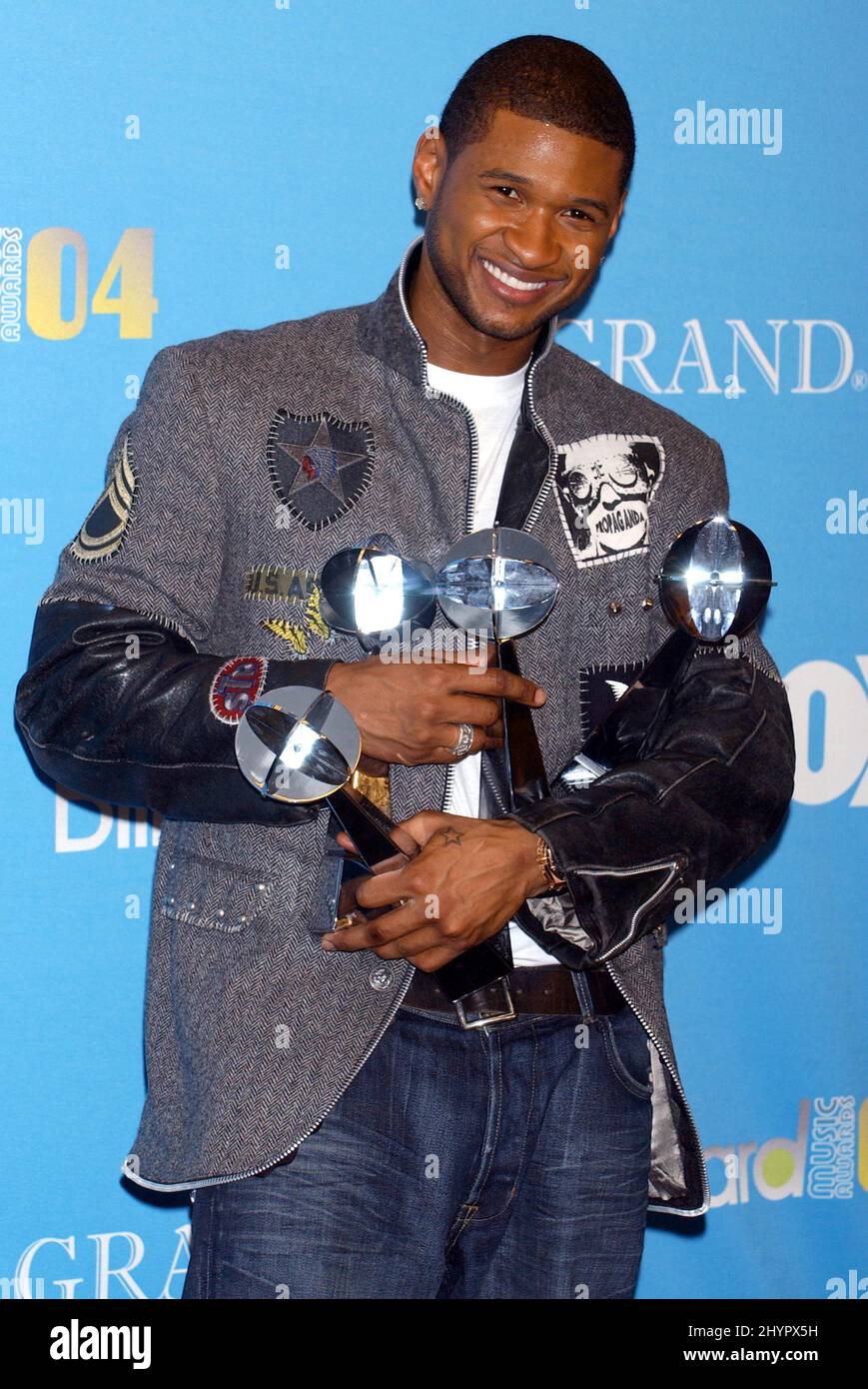 Usher attends the 'Billboard Music Awards 2004' at The MGM Grand Hotel