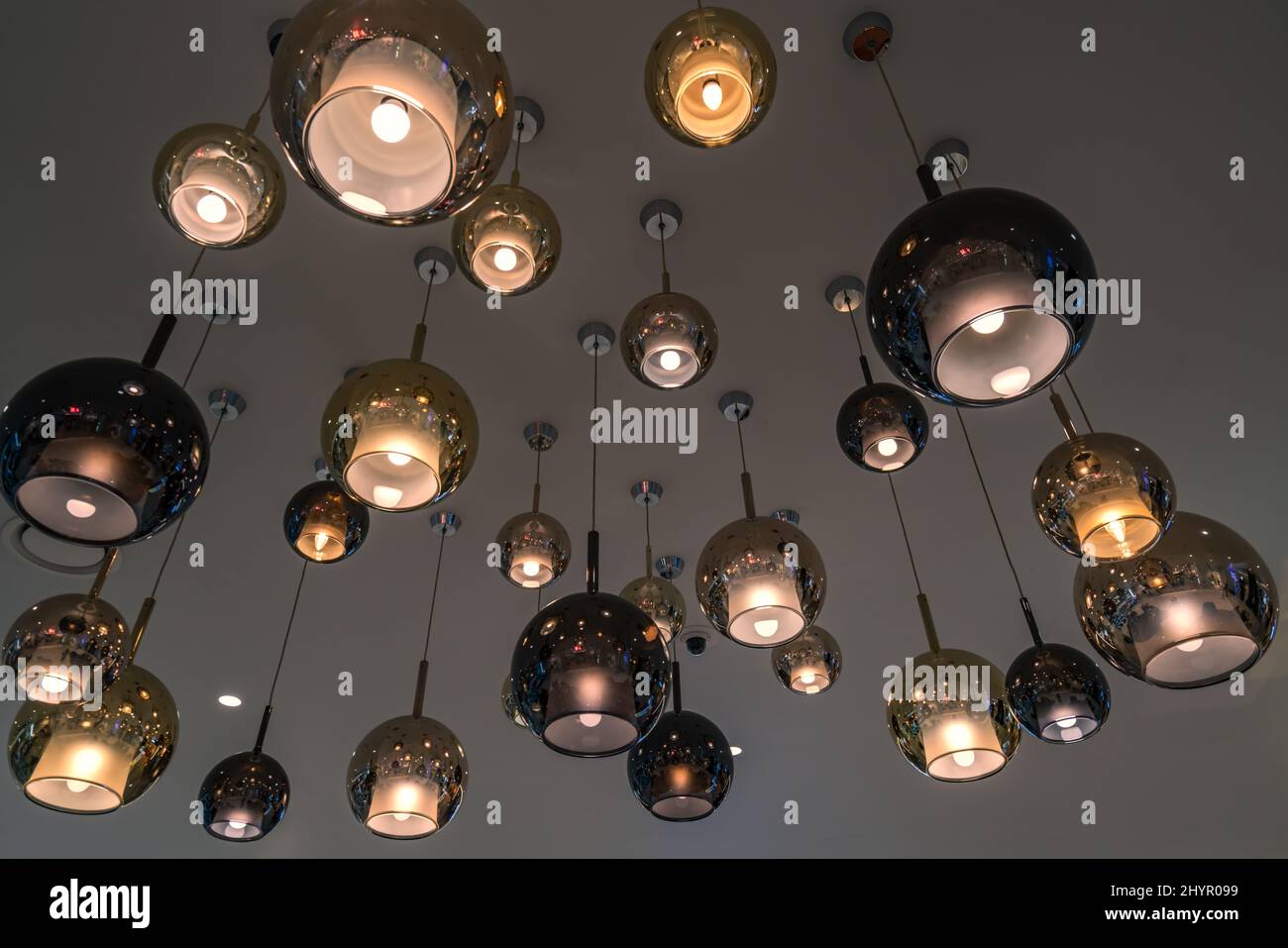 Hanging worm hi-res stock photography and images - Alamy