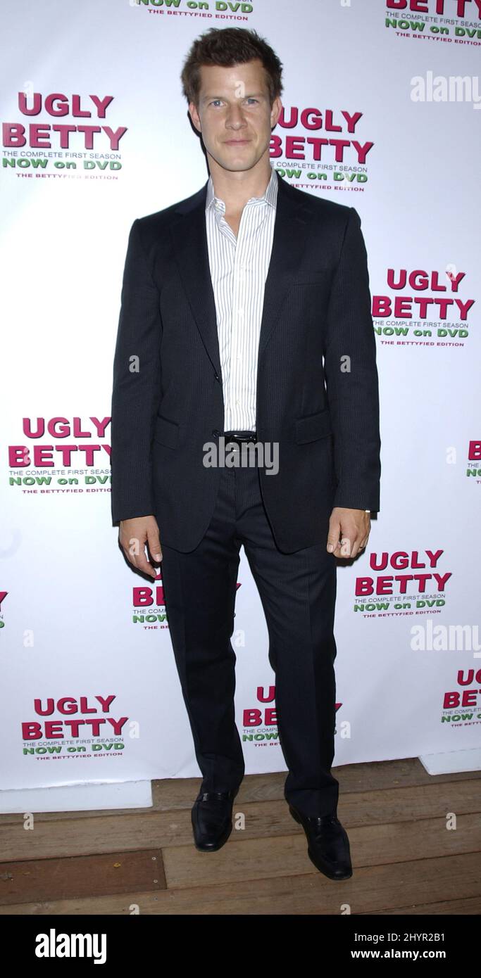 Eric Mabius attends Ugly Betty: The Complete First Season DVD Launch in ...