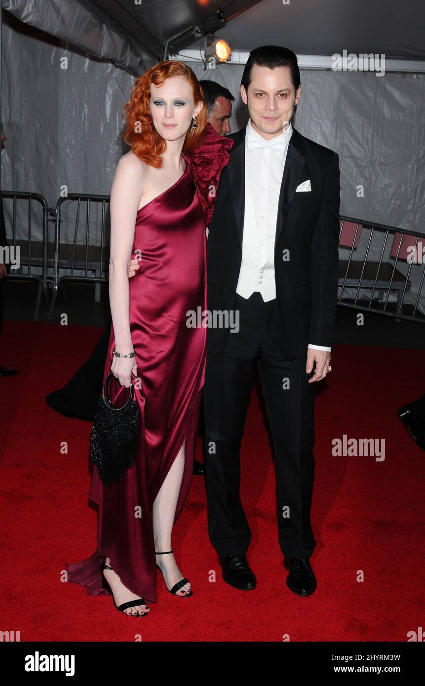 Karen Elson and Jack White arriving at the Costume Institute Gala held at the Metropolitan Museum in New York City. Stock Photo