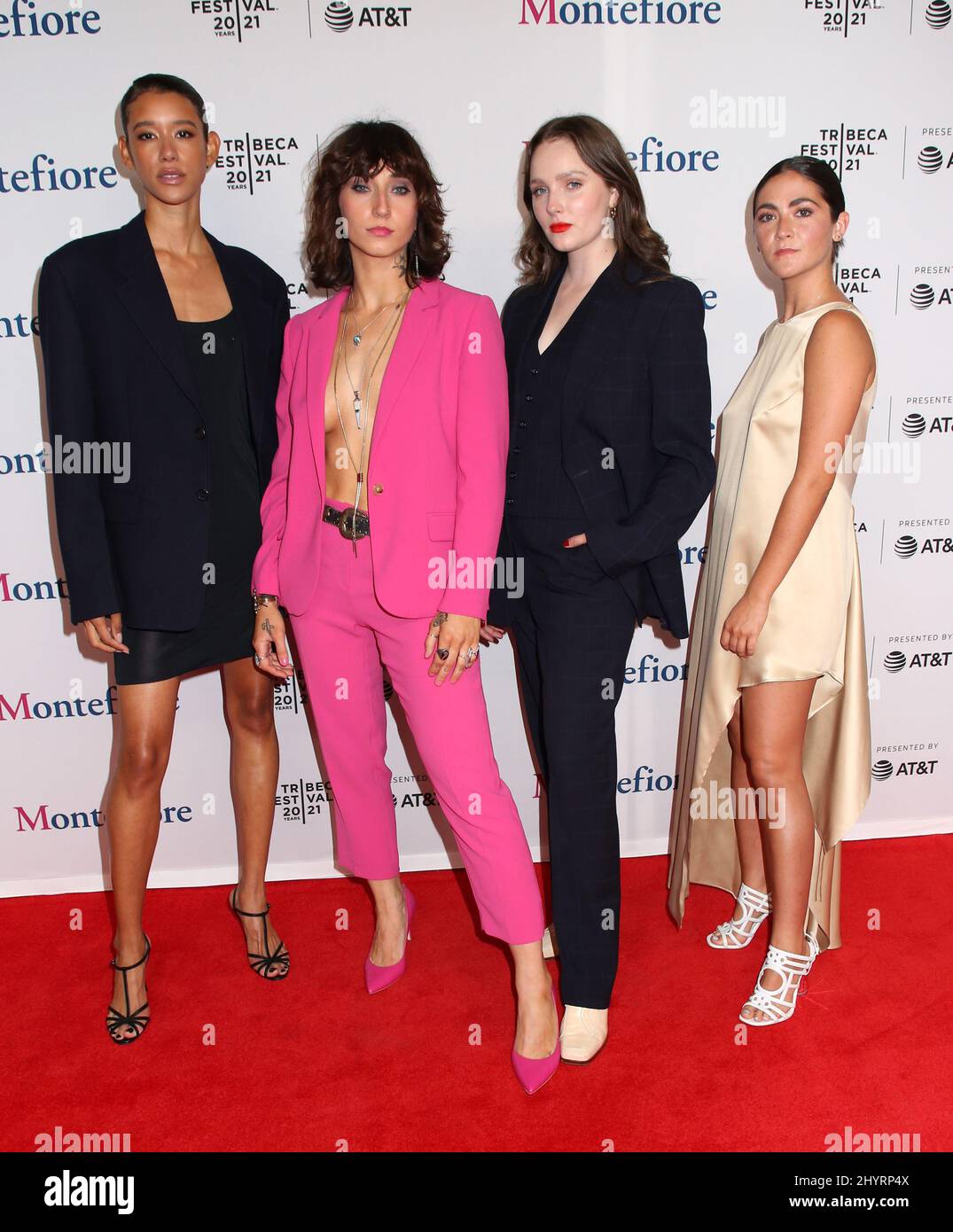 Dilone, Lauren Hadaway, Amy Forsyth & Isabelle Fuhrman attending the