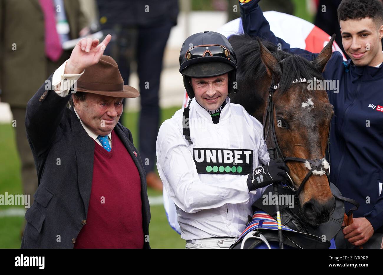 Jockey Nico de Boinville and Trainer Nicky Henderson celebrate winning
