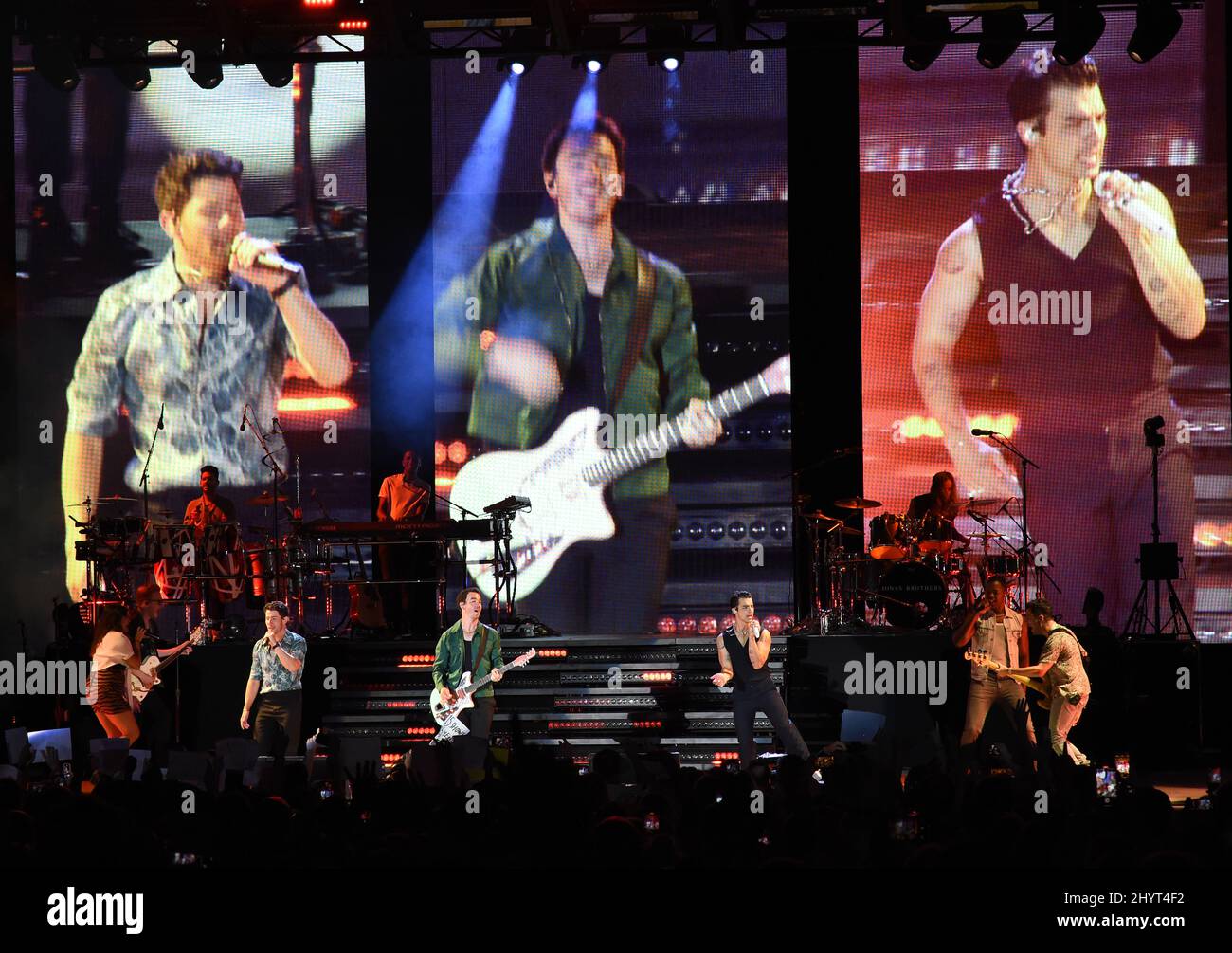 Nick Jonas, Kevin Jonas and Joe Jonas onstage at the Nashville tour