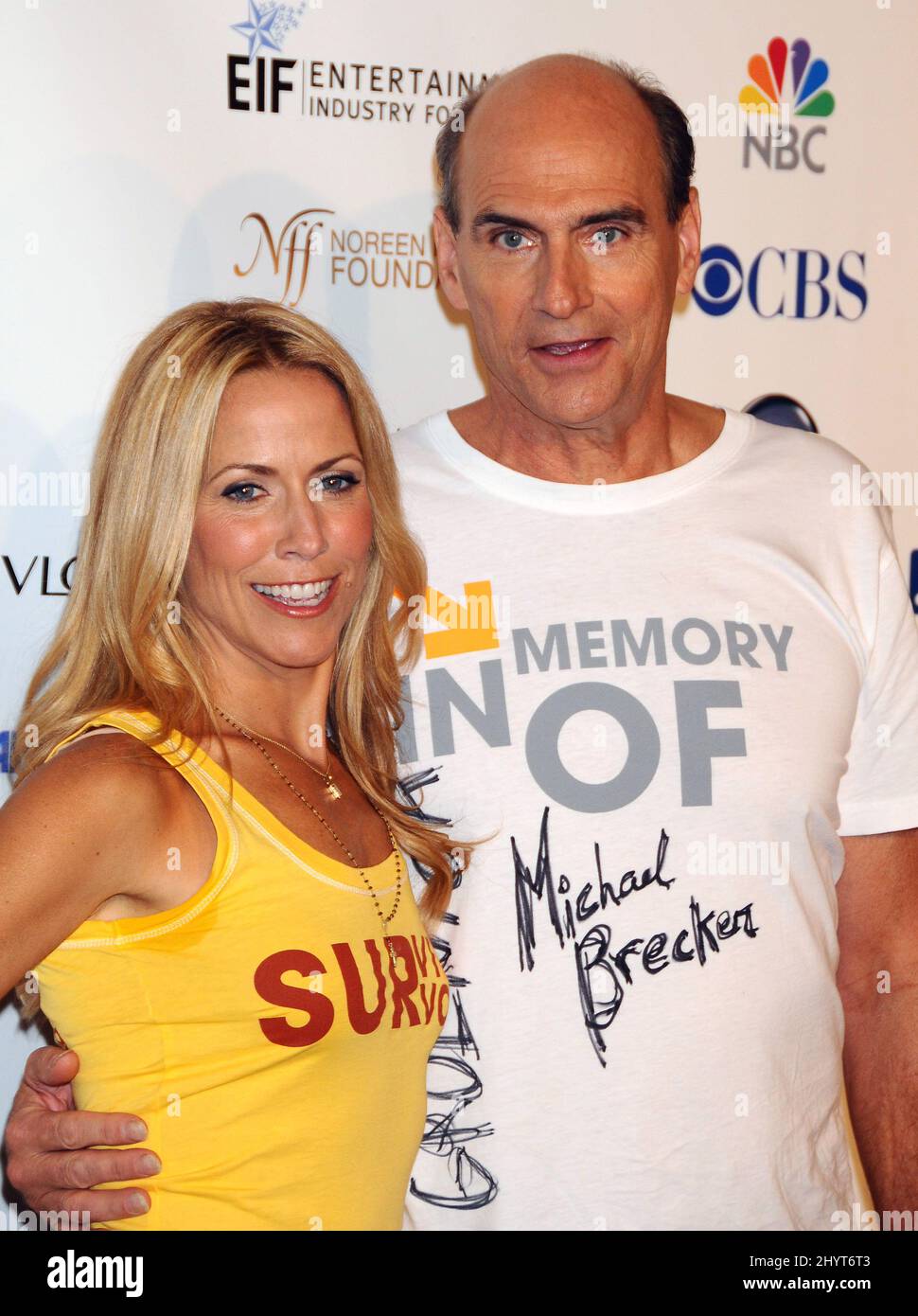 Sheryl Crow and James Taylor arrive at The Stand Up To Cancer Benefit at The Kodak Theater in Hollywood, California. Stock Photo