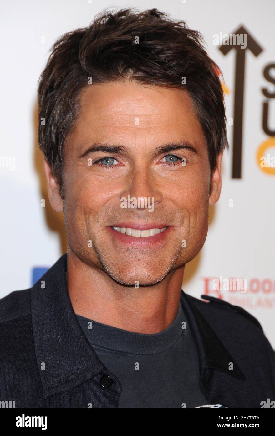 Rob Lowe arrives at The Stand Up To Cancer Benefit at The Kodak Theater ...