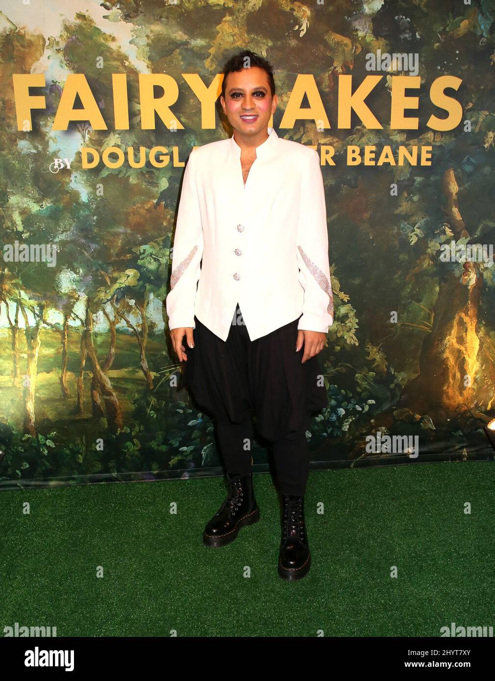 Z Infante 'Fairycakes' Opening Night Curtain Call & After Party Held at the Greenwich House Theater on October 24, 2021. Stock Photo