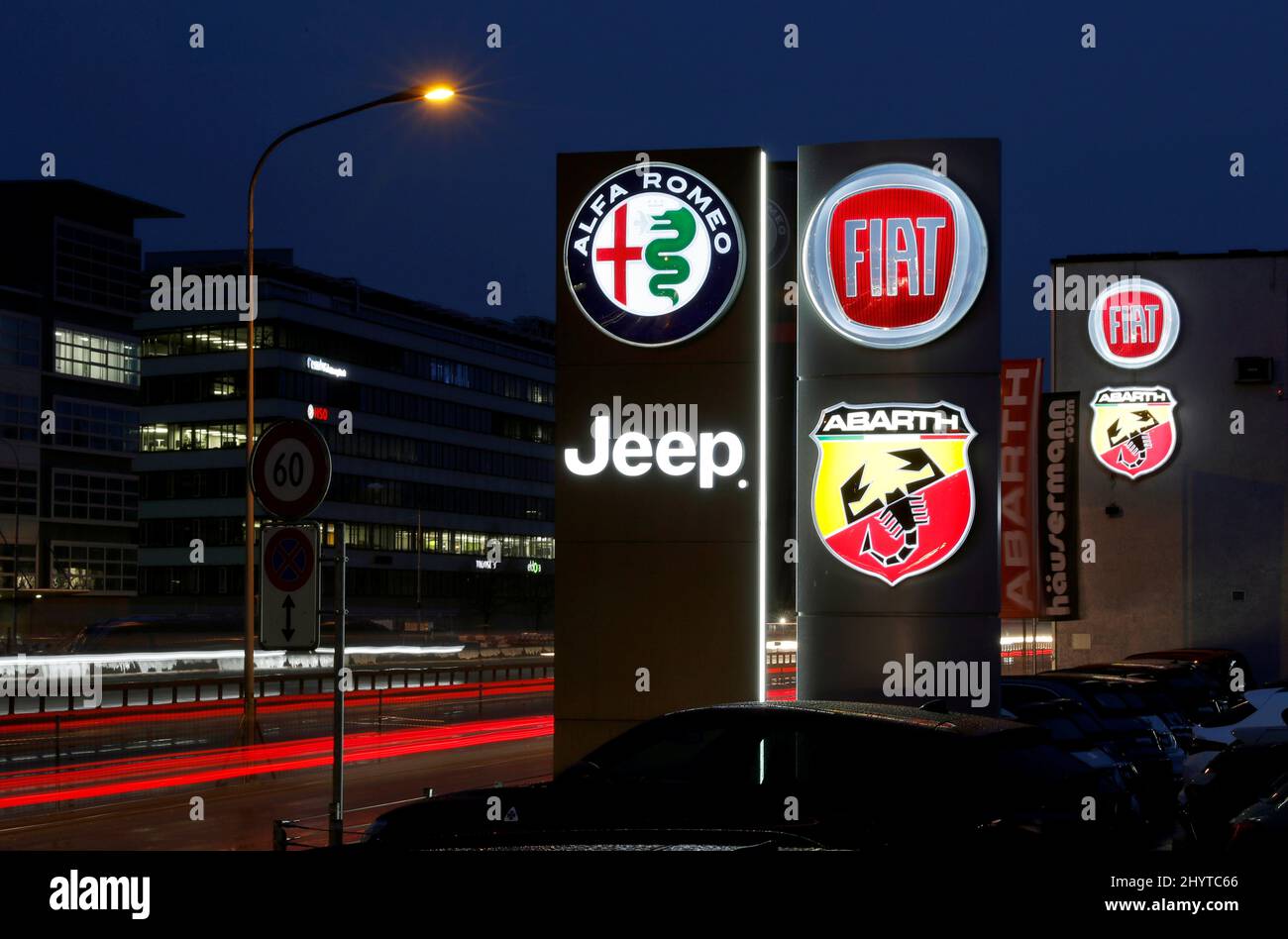 Switzerland automotive jeep hires stock photography and images Alamy