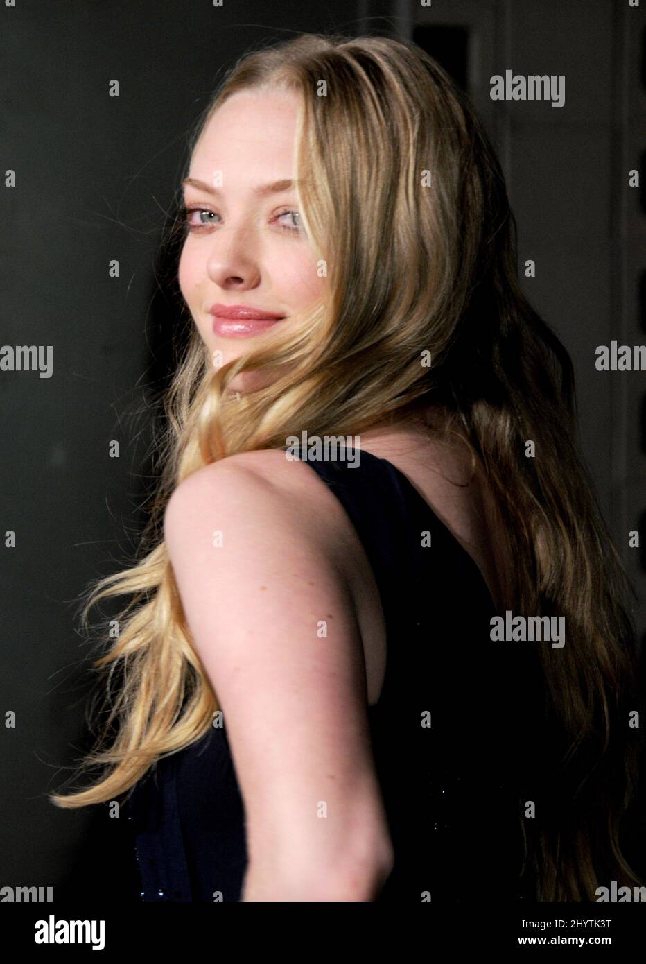 Amanda Seyfried Attending HBO s Big Love 3rd Season Premiere Held At amanda-seyfried-attending-hbo-s-big-love-3rd-season-premiere-held-at