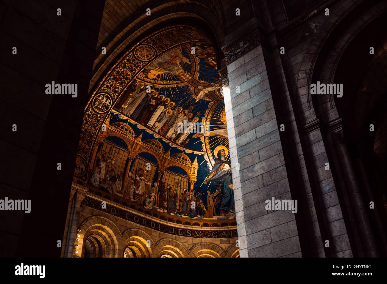 PARIS, FRANCE, 08.03.2022 Basilica Sacré-Coeur church inside, incredible beauty place in Paris. Very beautiful falling light Stock Photo