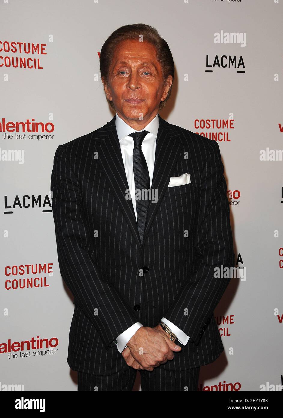 Valentino for the premiere of "Valentino: The Last Emperor", Los Angeles, USA Stock Photo - Alamy