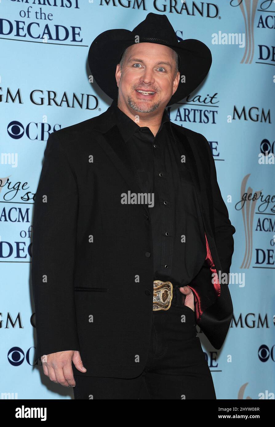 Garth Brooks At The George Strait Acm Artist Of The Decade All Star Concert Held At The Mgm