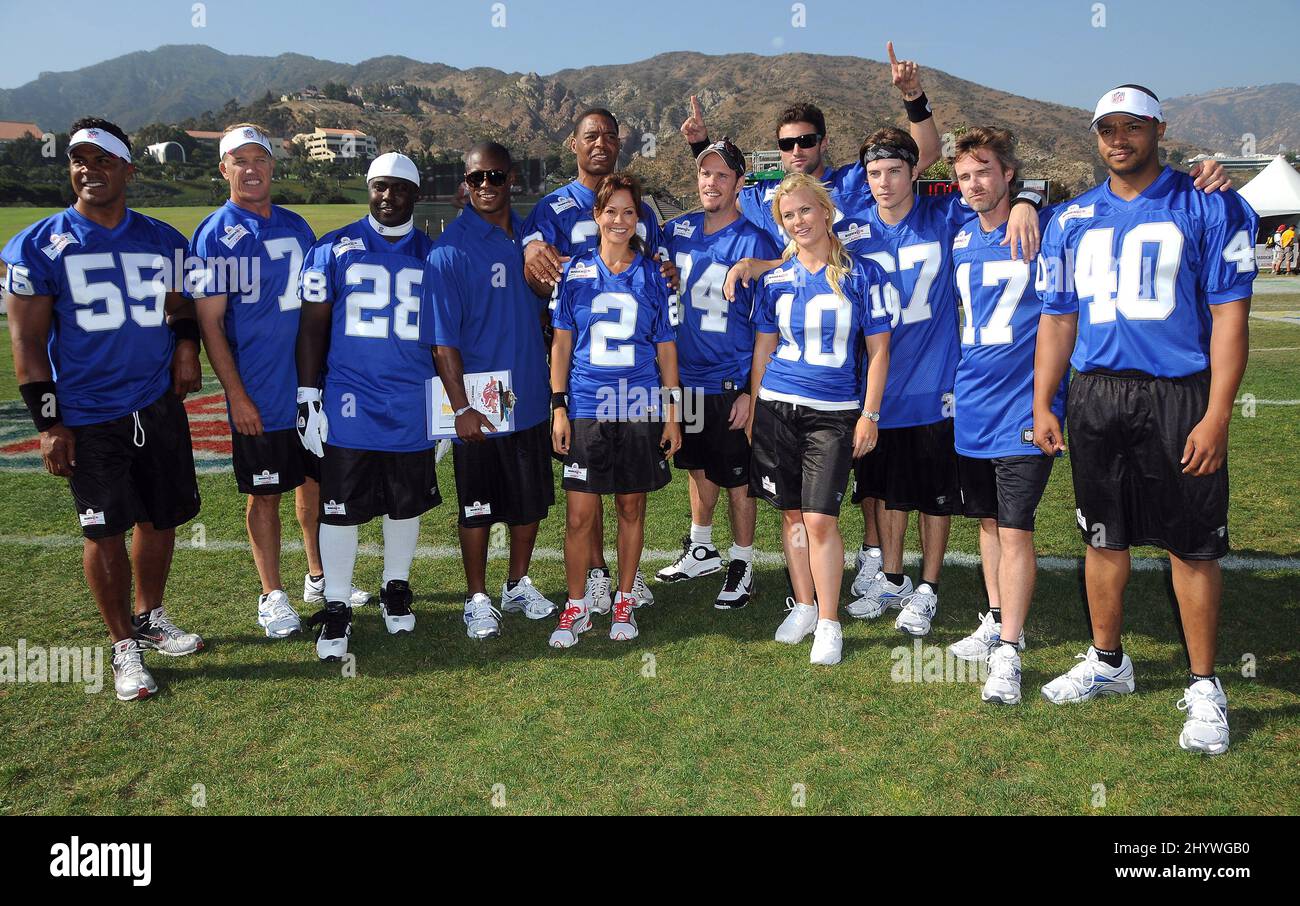 Junior Seau, John Elway, Marshall Faulk, Willie Parker, Marcus Allen, Brooke Burke, Kevin Dillon, Brody Jenner, Josh Henderson, Sam Trammell and Donald Faison at the Madden NFL 10 Pigskin Pro-Am held at Malibu Bluffs State Park in Florida, USA Stock Photo