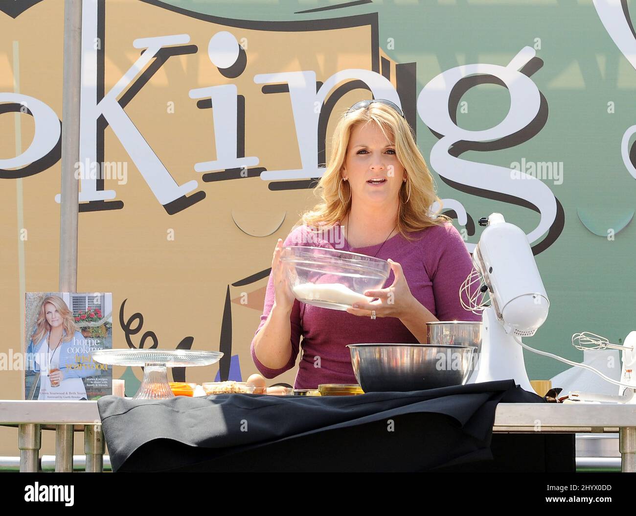 Trisha Yearwood at the 15th Annual Los Angeles Times Festival of Books, California Stock Photo