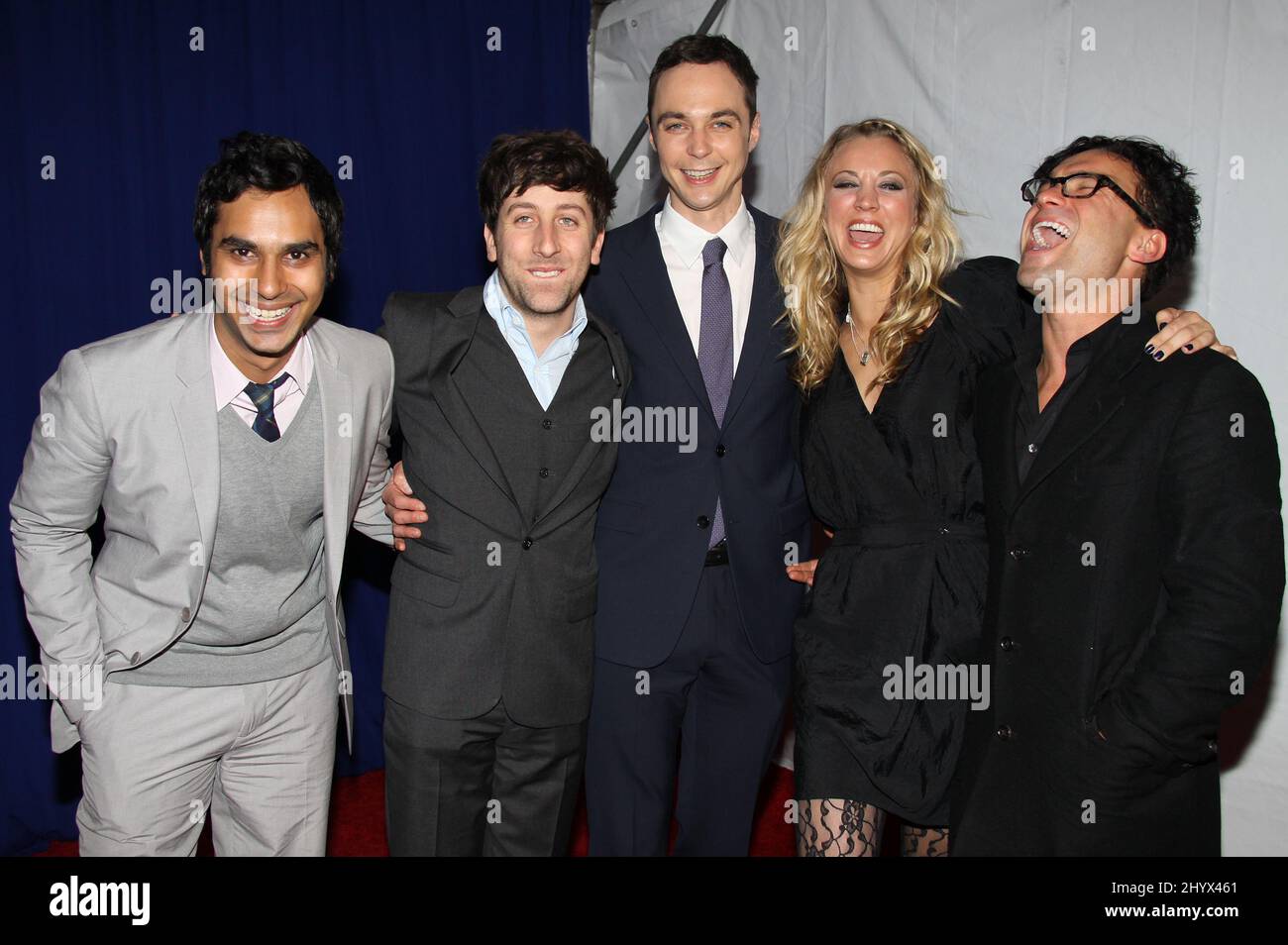 Jim parsons kaley cuoco johnny hi-res stock photography and images - Alamy, image size:1300x954