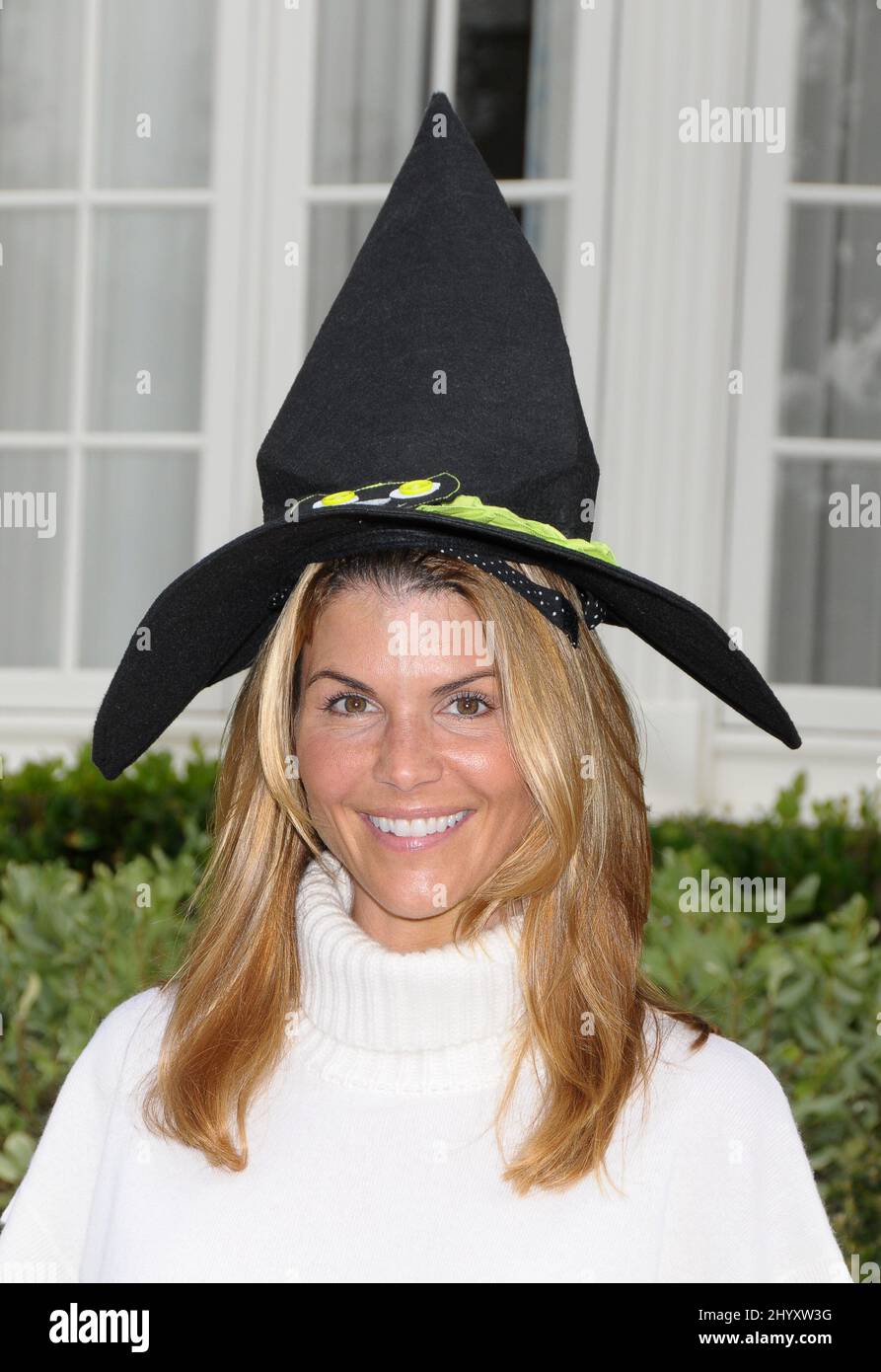Lori Loughlin at the Halloween Carnival presented by Pottery Barn Kids to benefit Operation
