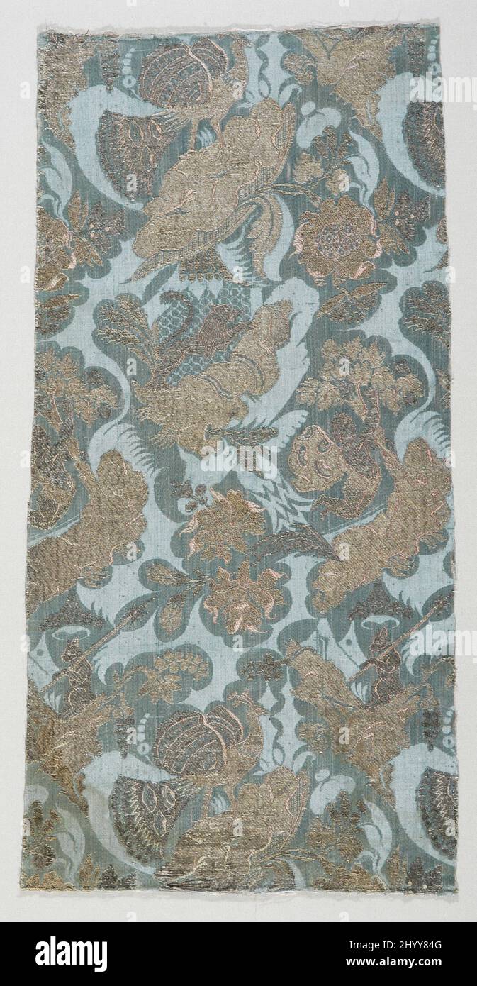 Bizarre silk hi-res stock photography and images - Alamy