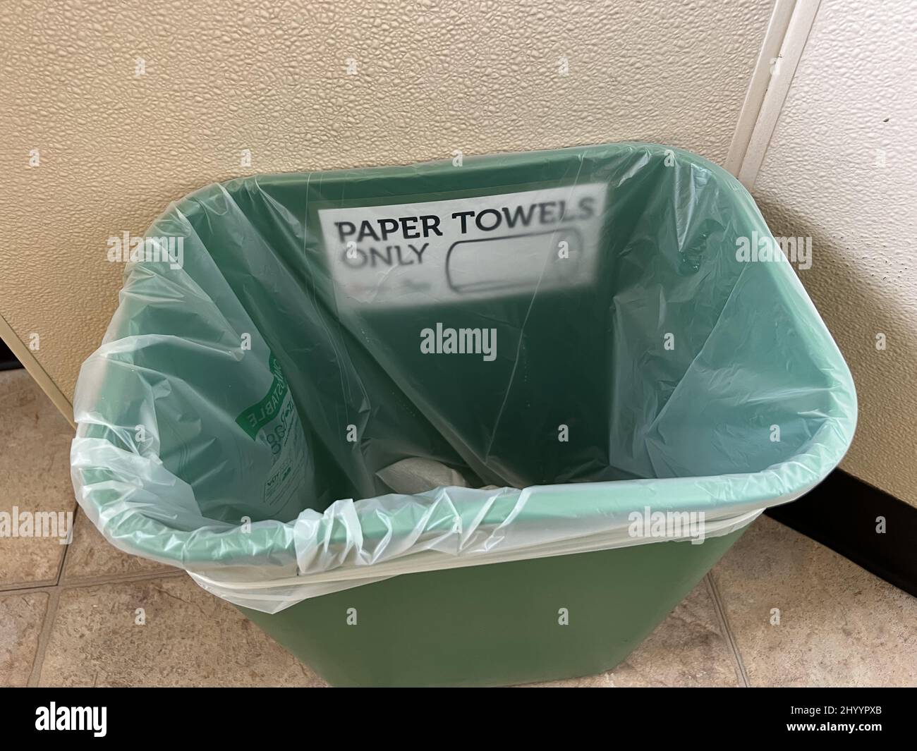 Green compost bin with compostable plastic liner, with label reading Paper  Towels Only, Lafayette, California, January 21, 2022. (Photo by Smith  Collection/Gado/Sipa USA Stock Photo - Alamy