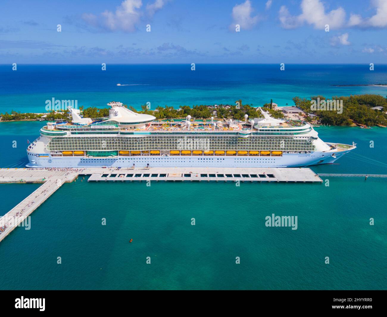 Cruise ship MS Freedom of the Seas docked at Nassau Harbour, Nassau, New Providence Island