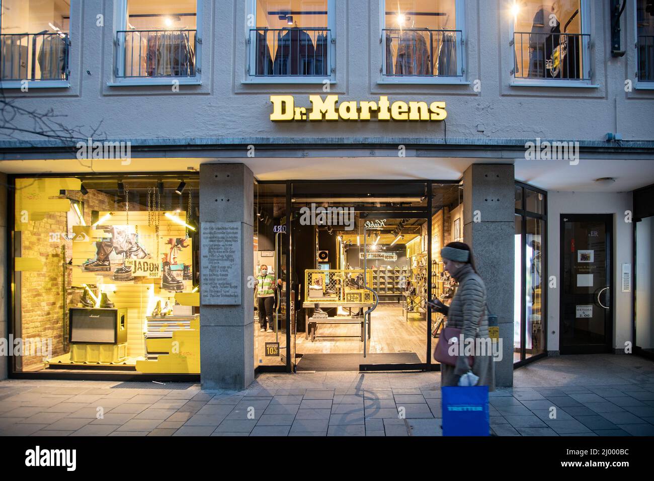Dr martens dublin germany hot sale