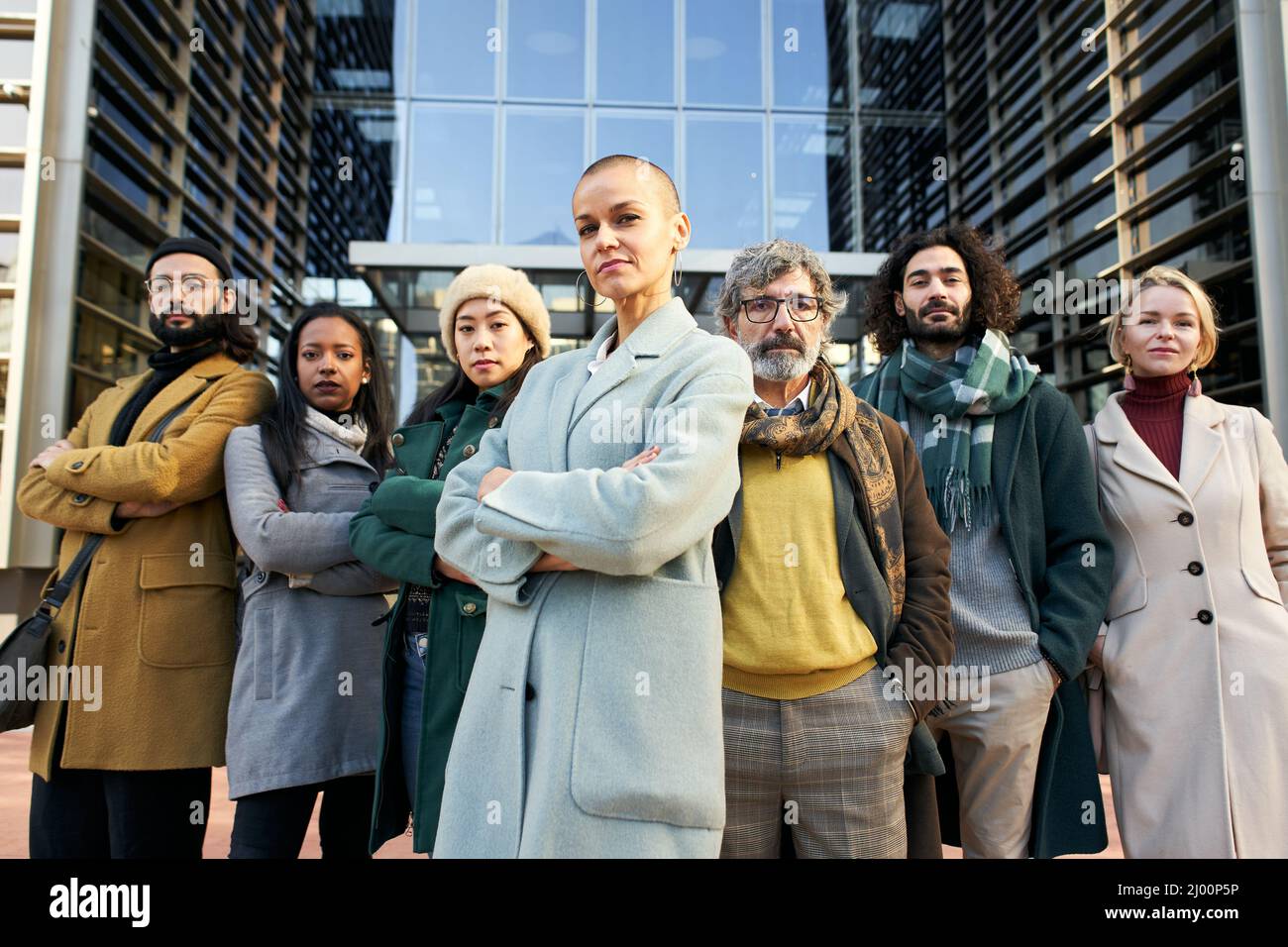 Diverse group of people all ages hi-res stock photography and images ...