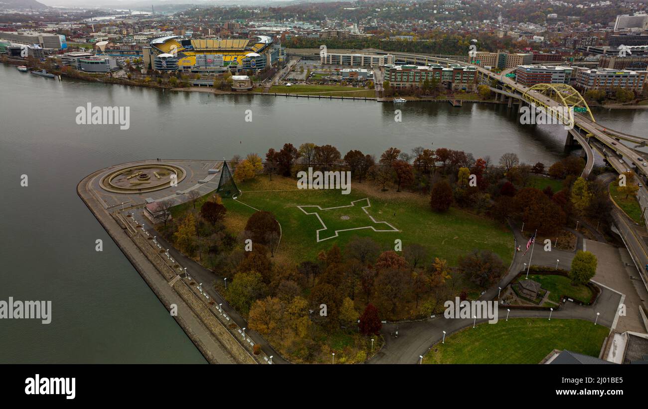 Aerial view of the Pittsburgh cityscape in PA Stock Photo - Alamy
