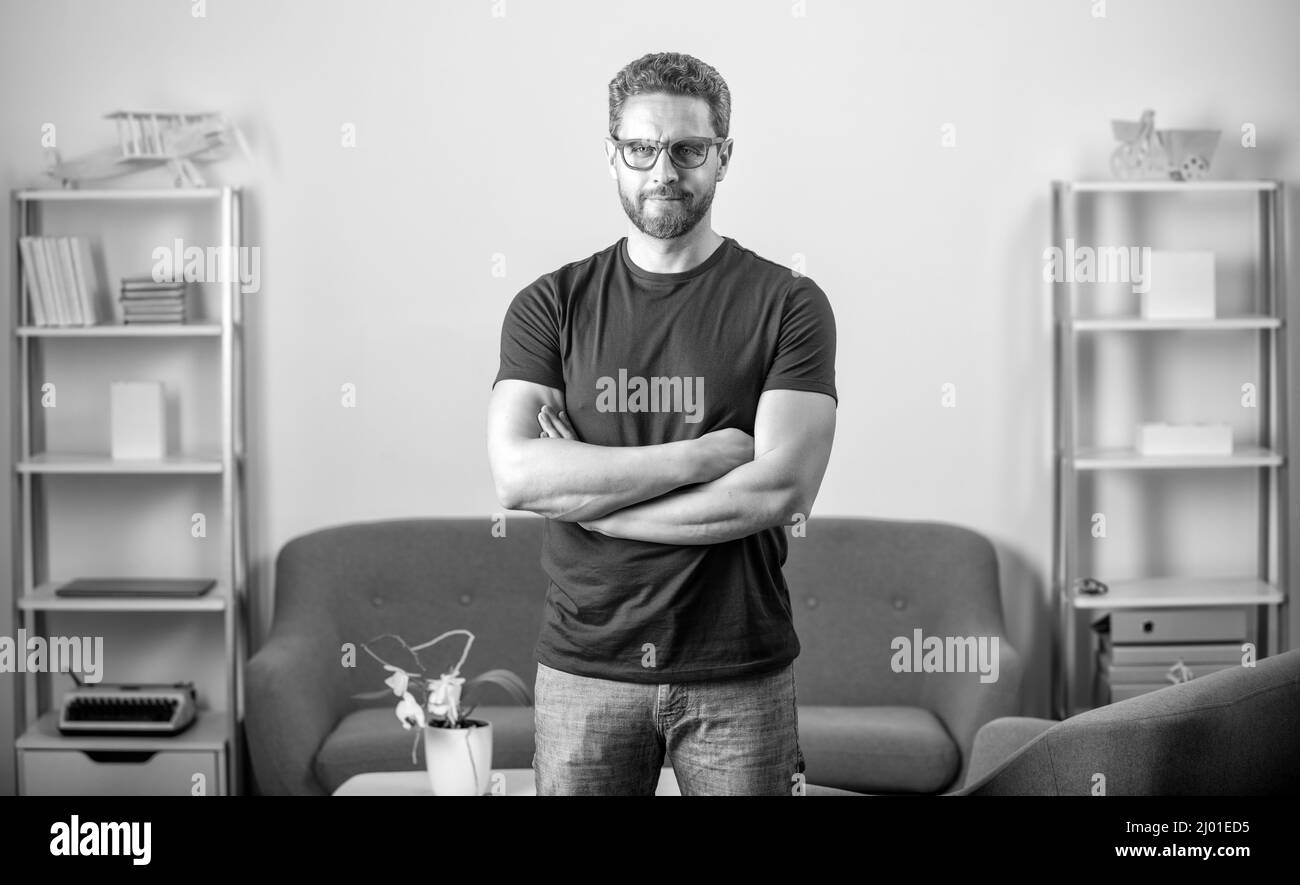 vision acuity and eyesight. vision correction for male eye health