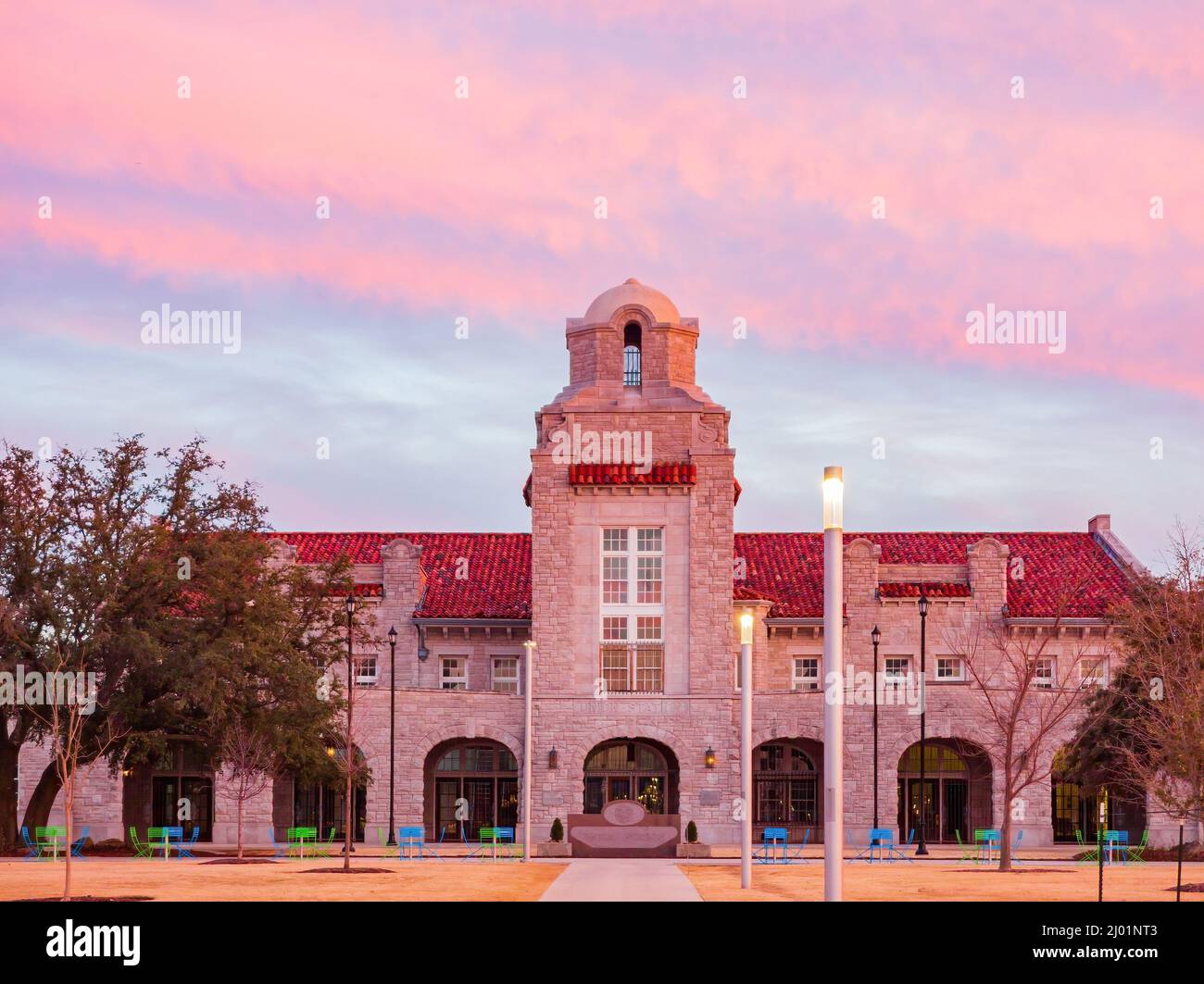 Union station ground transportation hi-res stock photography and images ...
