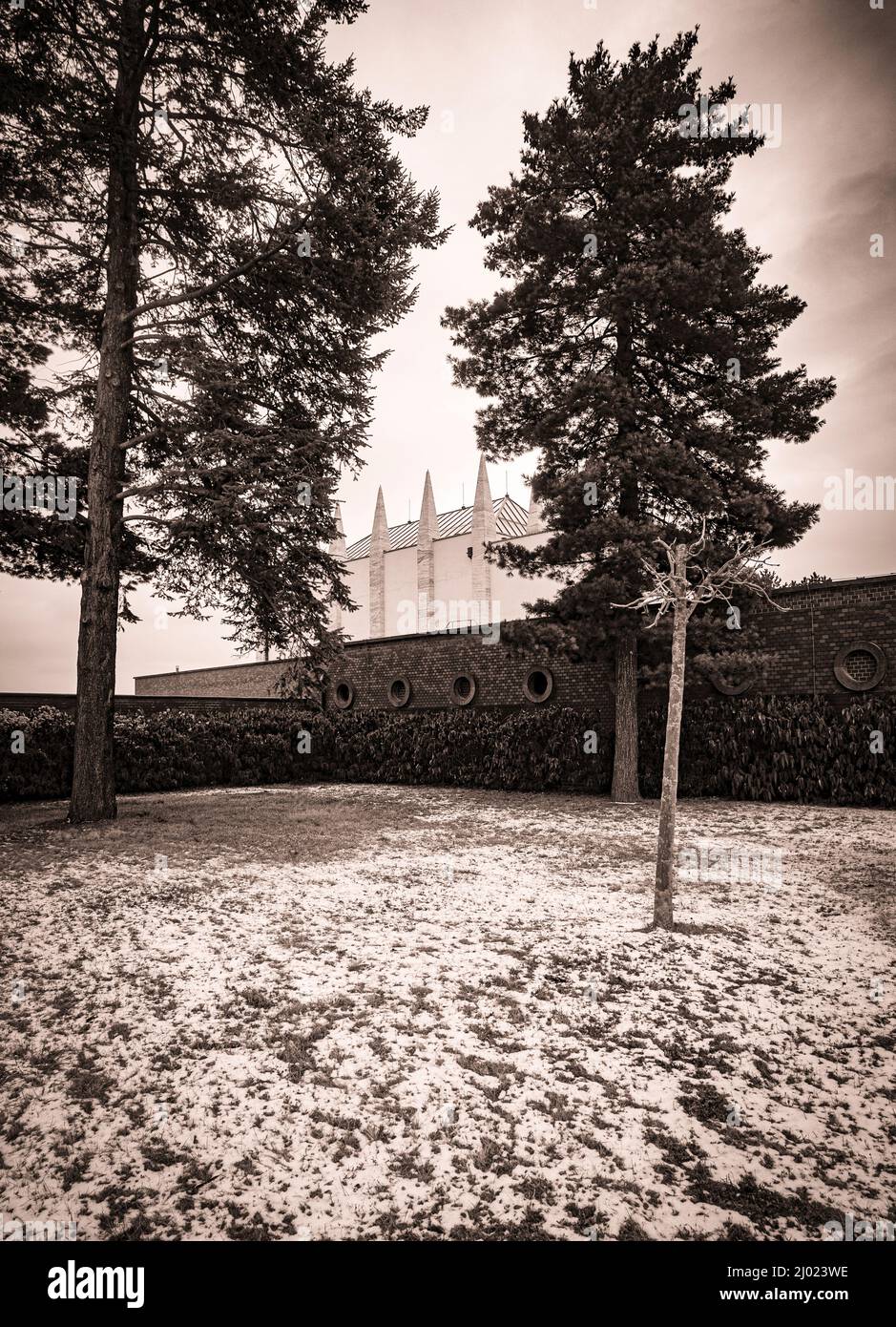 Crematorium wall hi-res stock photography and images - Alamy