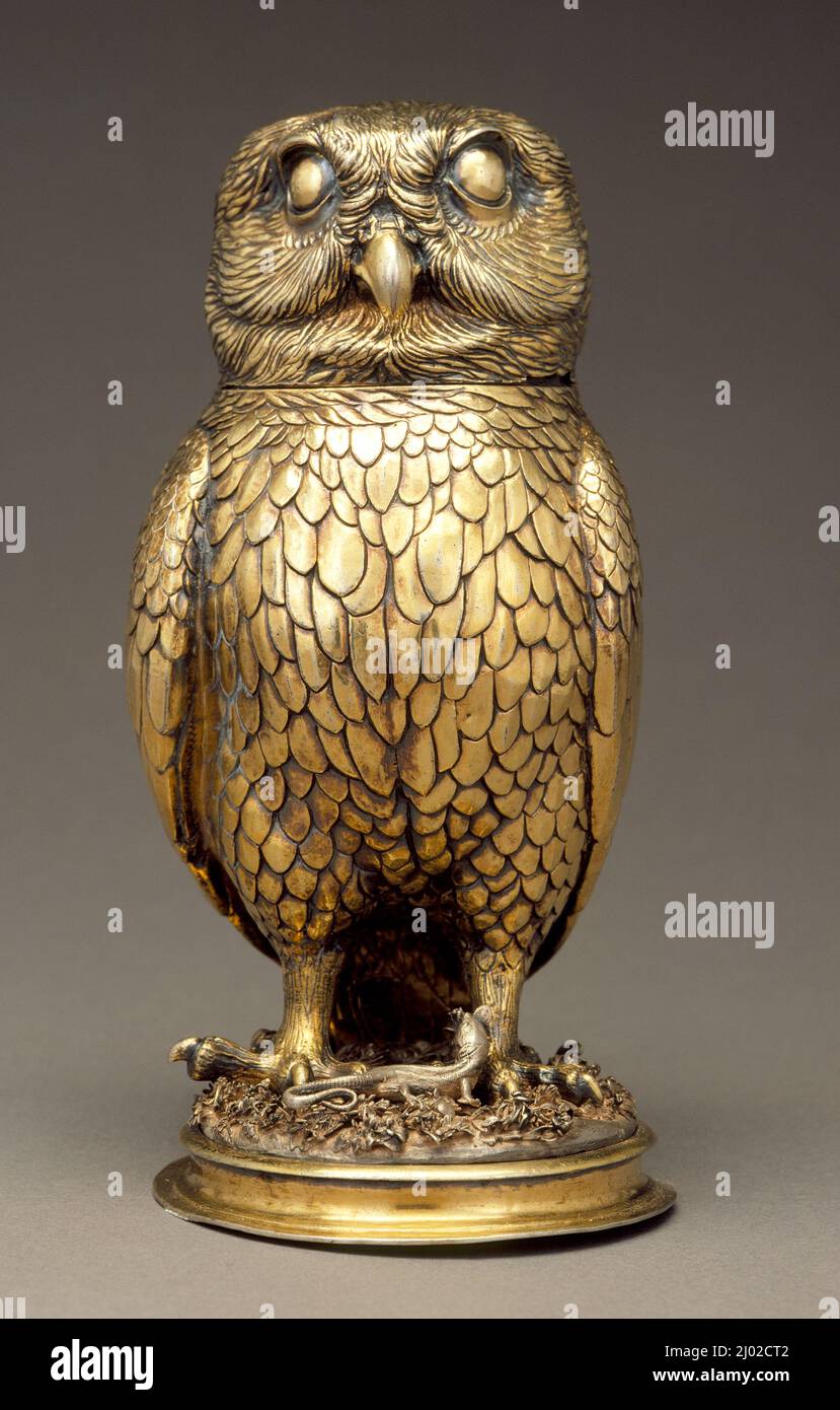 Owl Cup. Jakob Fröhlich (Germany, Nuremberg, Bernstadt, active 16th century). Germany, Nuremberg, circa 1560. Furnishings; Serviceware. Silver gilt Stock Photo