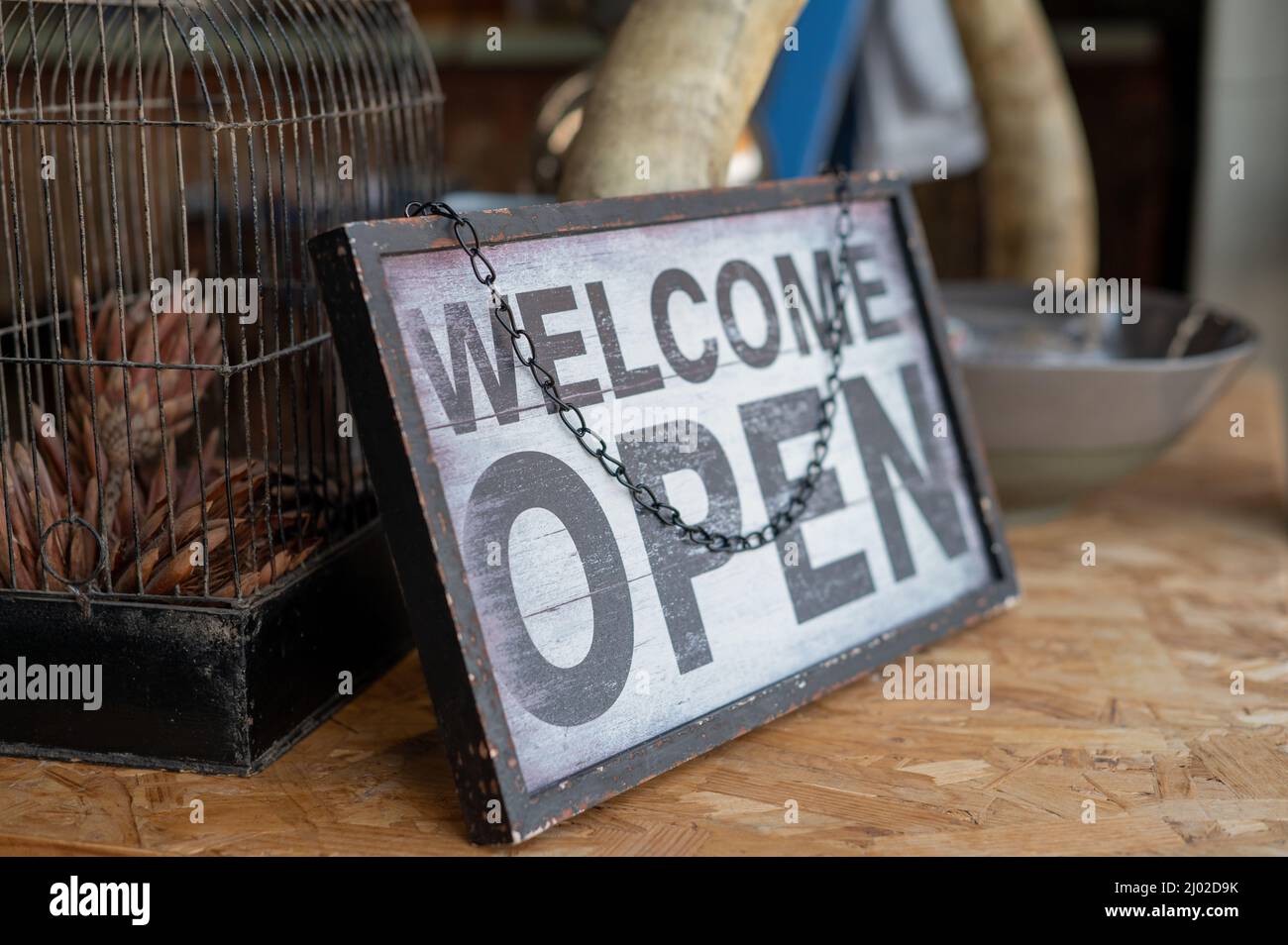 Welcoming message hi-res stock photography and images - Alamy