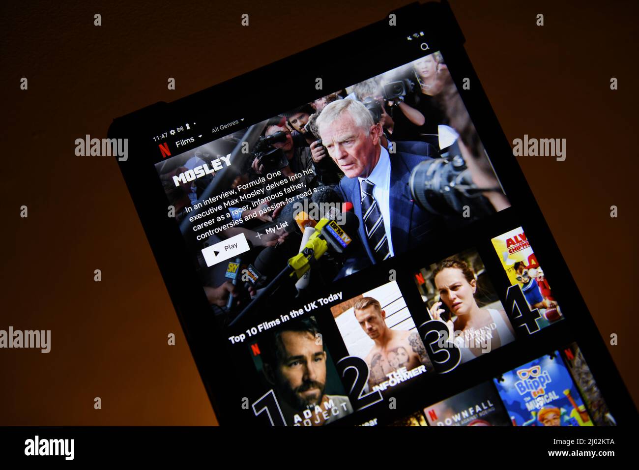 Samsung tv netflix hires stock photography and images Alamy