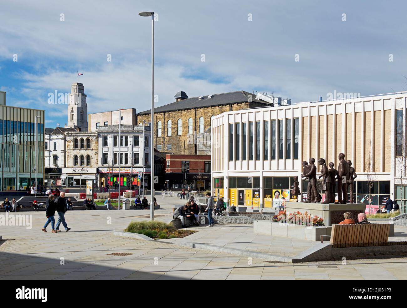 Glass works square barnsley hires stock photography and images Alamy