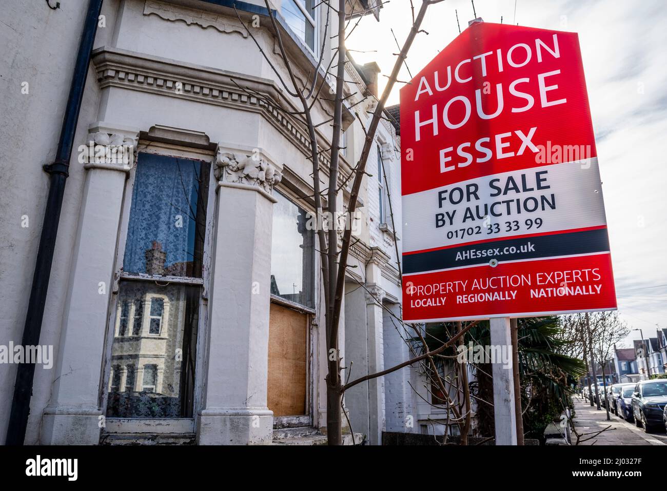 Auction house uk hires stock photography and images Alamy