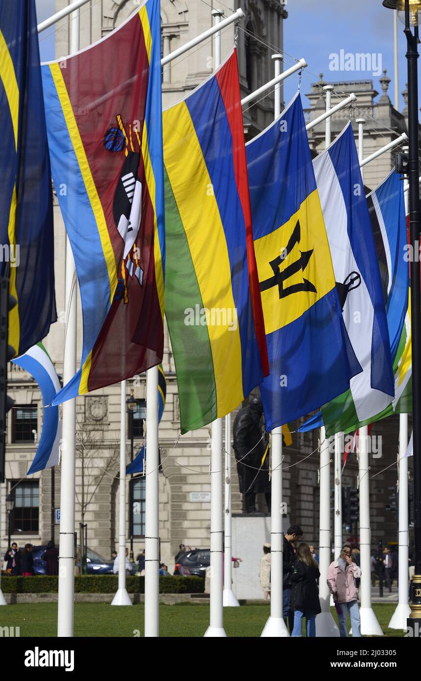 London, United Kingdom - October 11, 2018: Close-up shot of the Que bandeira  é esta - Quiz das bandeiras do Brasil (Name that Flag Free) mobile app fr  Stock Photo - Alamy