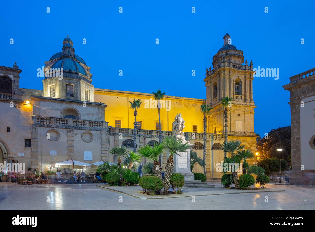 Piazza della Repubblica, Cathedral in background, Mazara del Vallo, Trapani, Sicily, Italy, Europe Stock Photo
