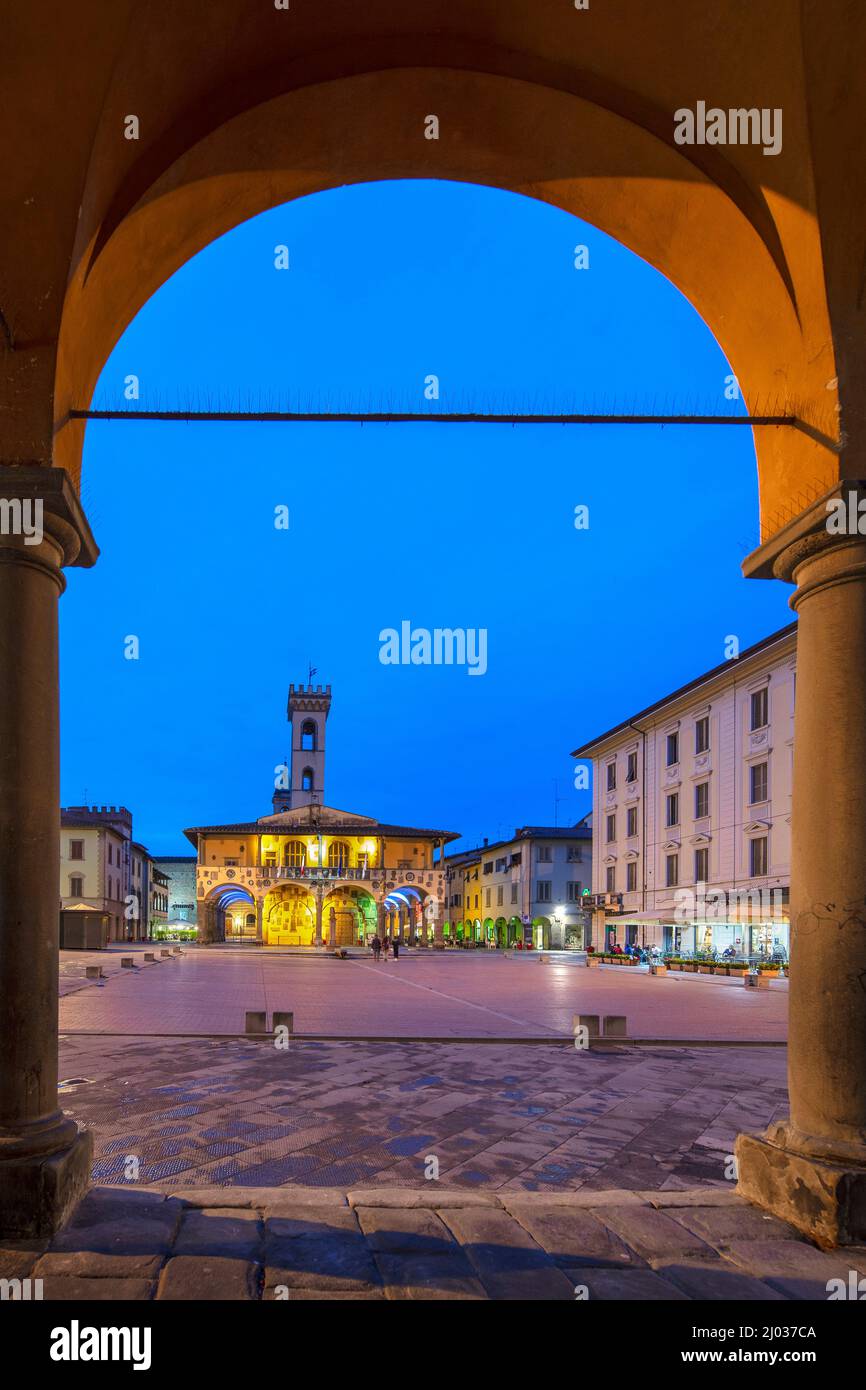 Palazzo d'Arnolfo, Piazza Cavour, San Giovanni Valdarno, Tuscany, Italy, Europe Stock Photo