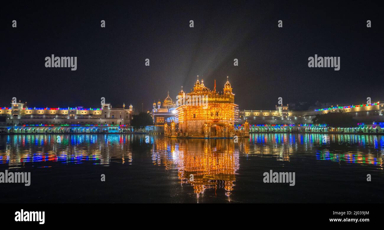 The Golden Temple at night during a celebration, Amritsar, Punjab, India, Asia Stock Photo
