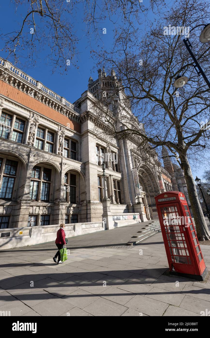 Victoria and Albert Museum, (V&A), Cromwell Road, Kensington, London, England, UK Stock Photo