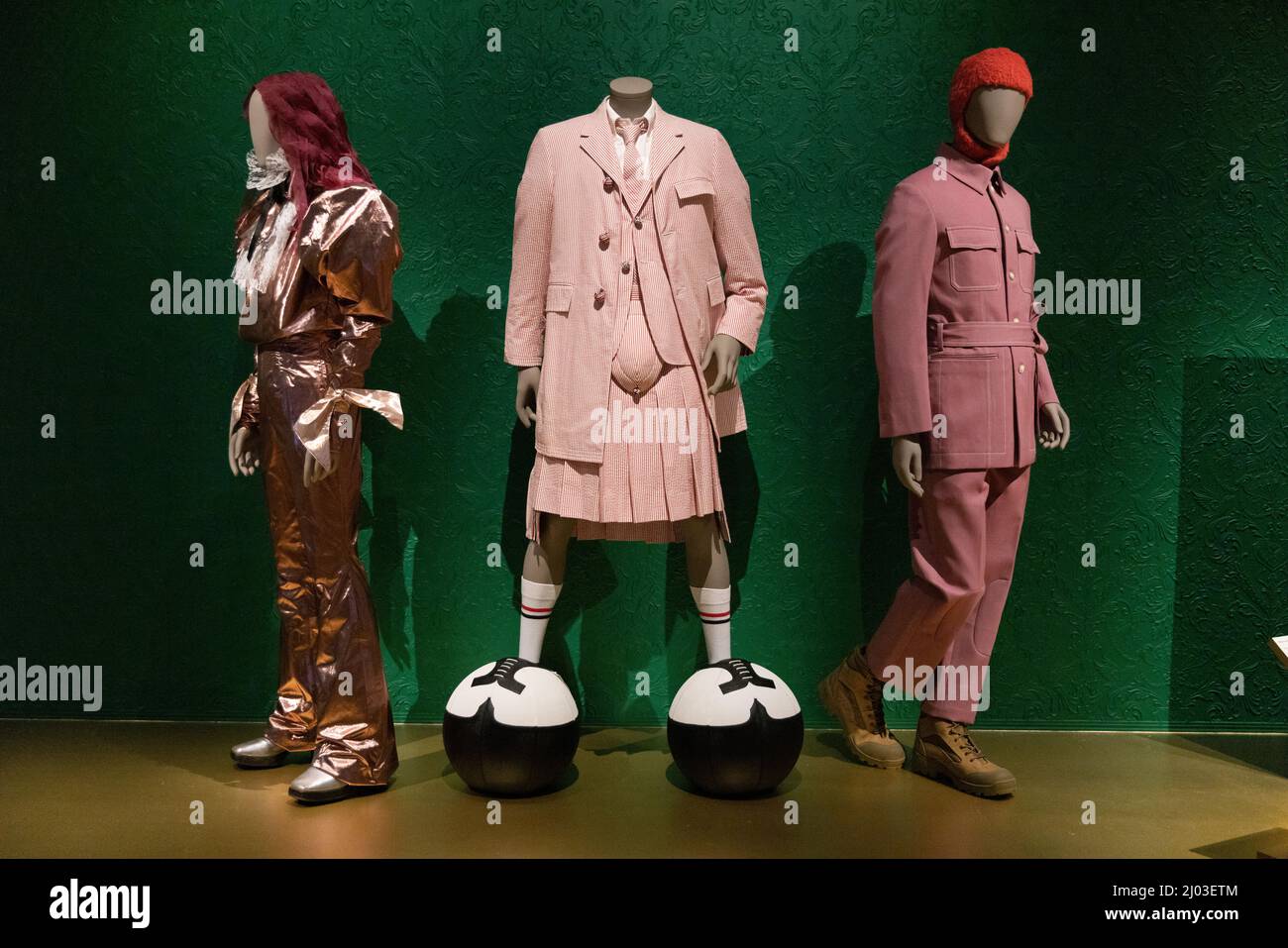 V&A Exhibition Fashioning Masculinities:The Art of Menswear, Millenial Pink, PRONOUNCES's Zhongshan suit, Harris Reed ensemble, Thomas Browne ensemble. Stock Photo