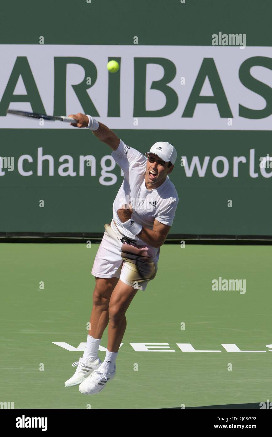 Indian Wells, California on March 15, 2022: Jaume Munar (ESP) is defeated by Taylor Fritz (USA) 4-6, 6-2, 6-7 (2-7), at the BNP Paribas Open being played at Indian Wells Tennis Garden in Indian Wells, California on March 15, 2022: © Karla Kinne/Tennisclix/CSM Credit: Cal Sport Media/Alamy Live News Stock Photo