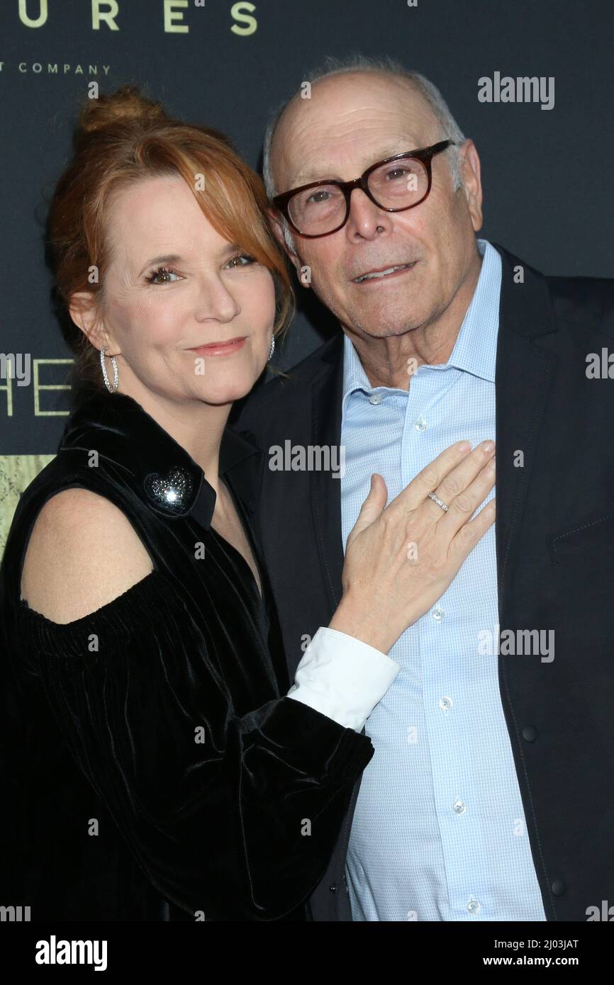March 15, 2022, Los Angeles, CA, USA: LOS ANGELES - MAR 15: Lea Thompson,  Howard Deutch at the The Outfit Special Screening at Ace Hotel on March 15,  2022 in Los Angeles,