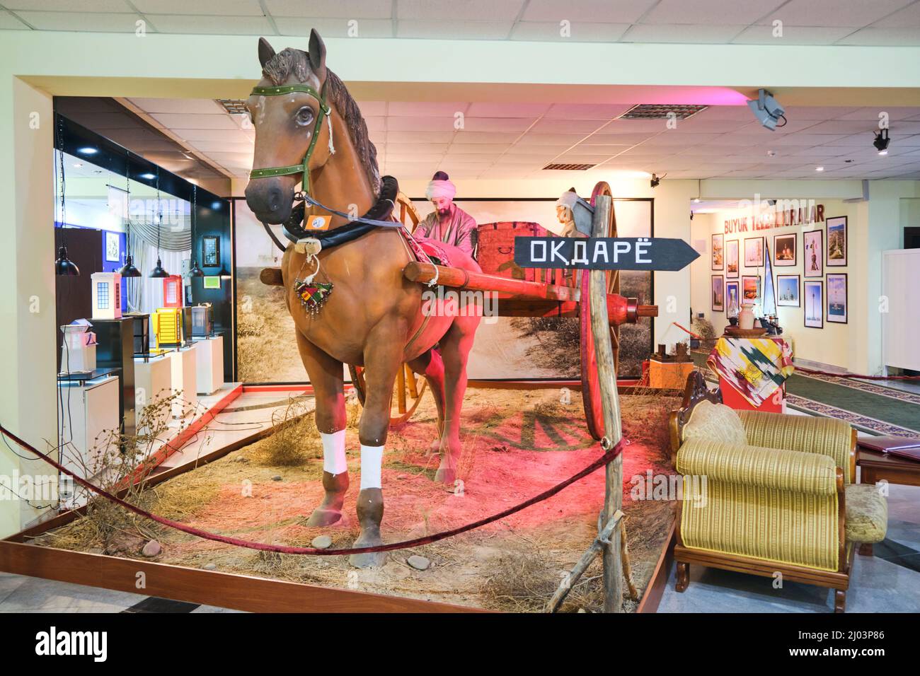 Ancient mail delivery horse hi-res stock photography and images