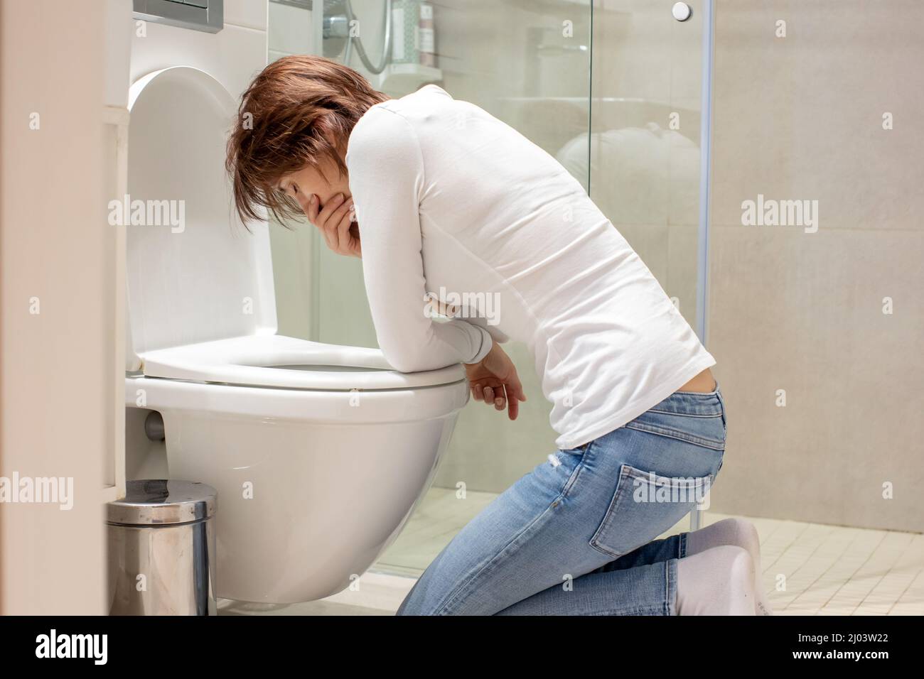 Female vomiting toilet hires stock photography and images Alamy